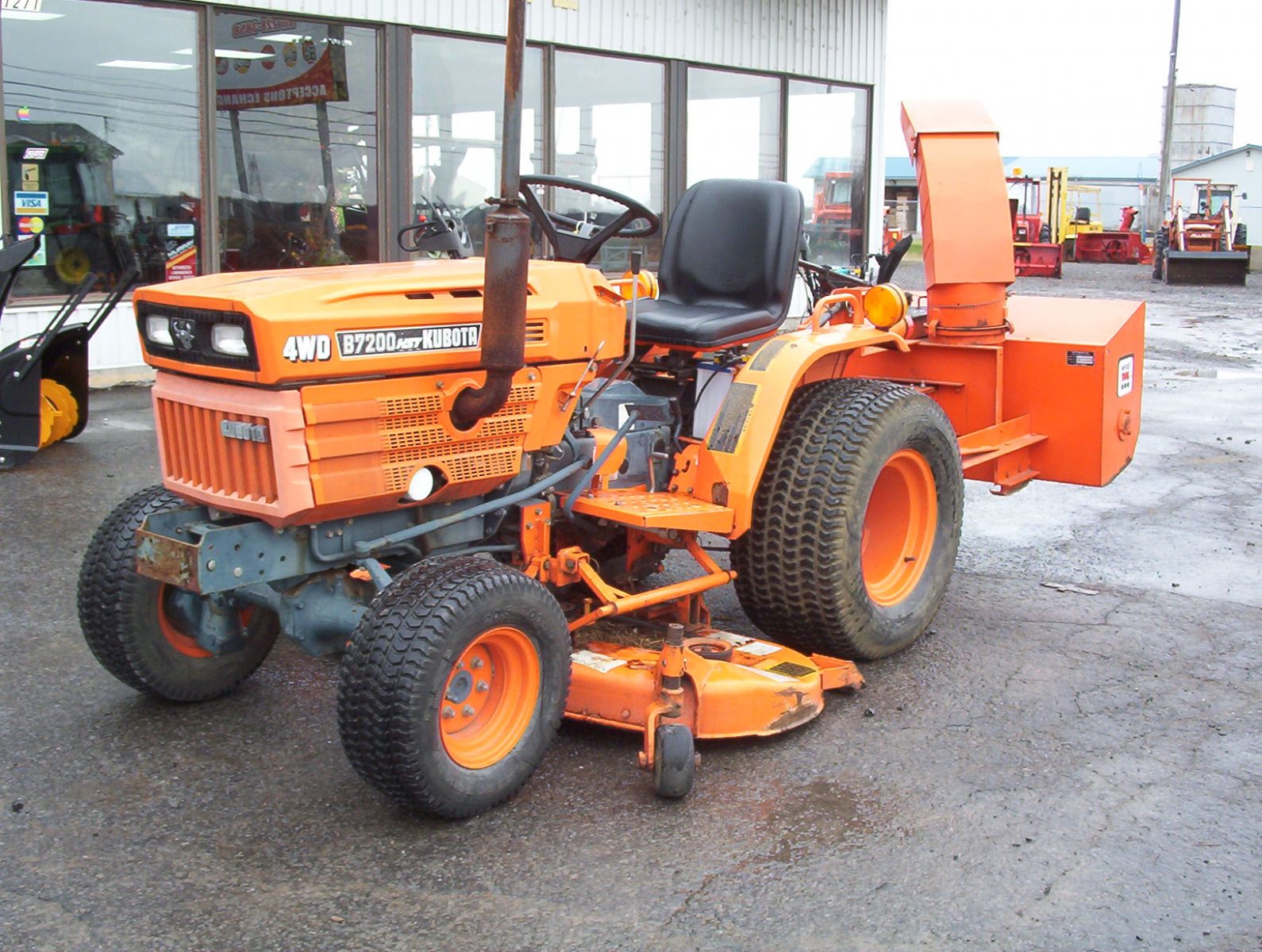KUBOTA B7200 PIERŚCIENIE I TŁOKI